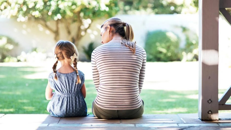 DIJETE SE OGLEDA U NAŠEM ŽIVČANOM SUSTAVU – RODITELJSKI STRES POSTAJE I NJIHOV